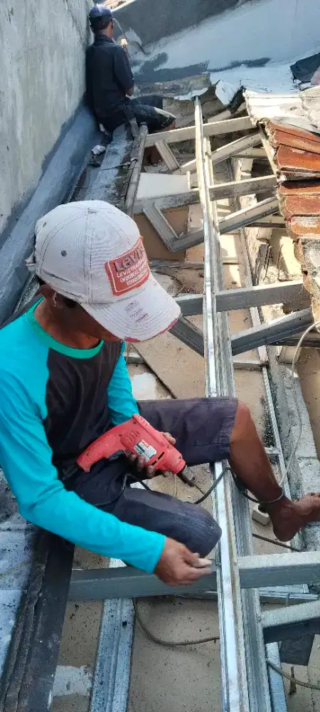 TUKANG BANGUNAN RENOVASI RUMAH