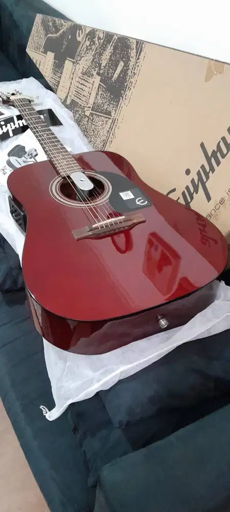 Epiphone Pro-1 Pro1 WR Acoustic Vintage Style 60s & Fishman Original