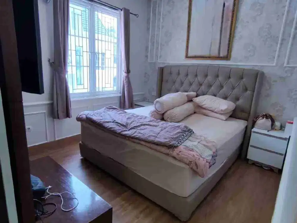 Dijual Rumah Full Furnish, Trimezia Gading Serpong