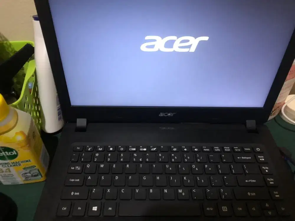 Laptop acer bekas