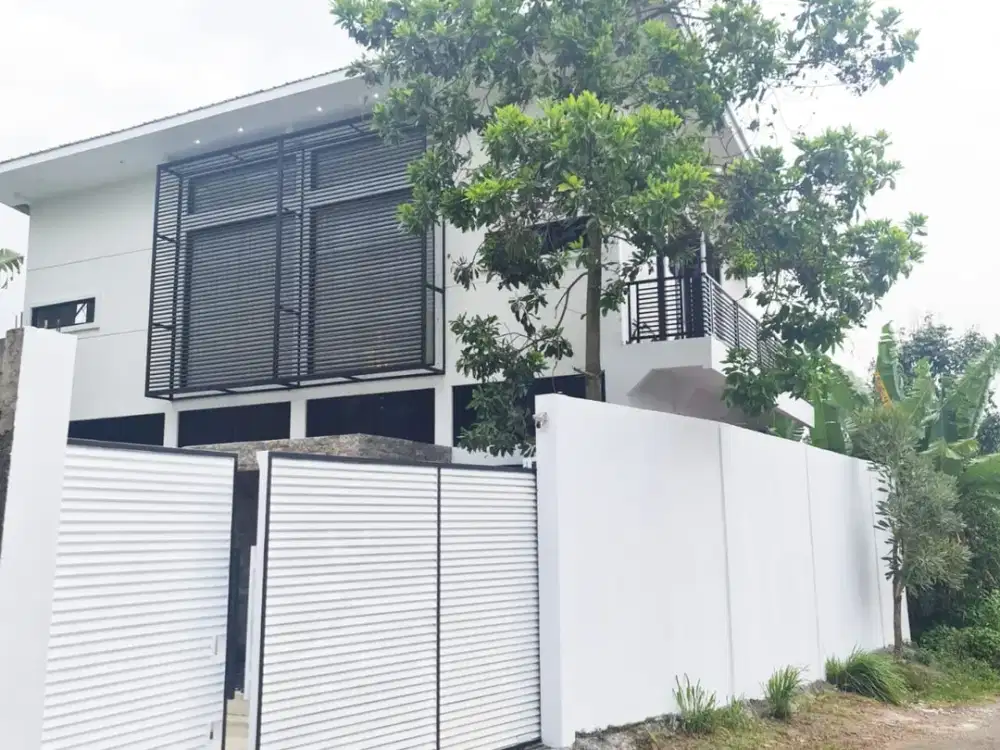 Dijual Villa Full Furnished dengan View Gunung dan Sawah Siap Huni Lokasi di Cimaung Pangalengan