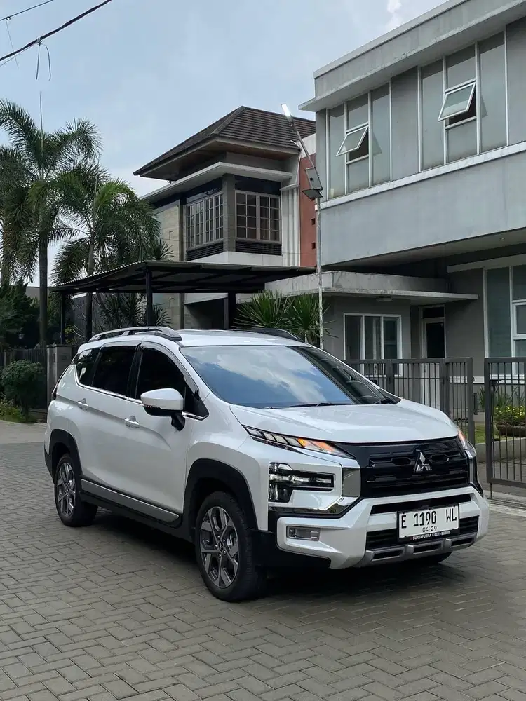 Xpander premium package seperti baru