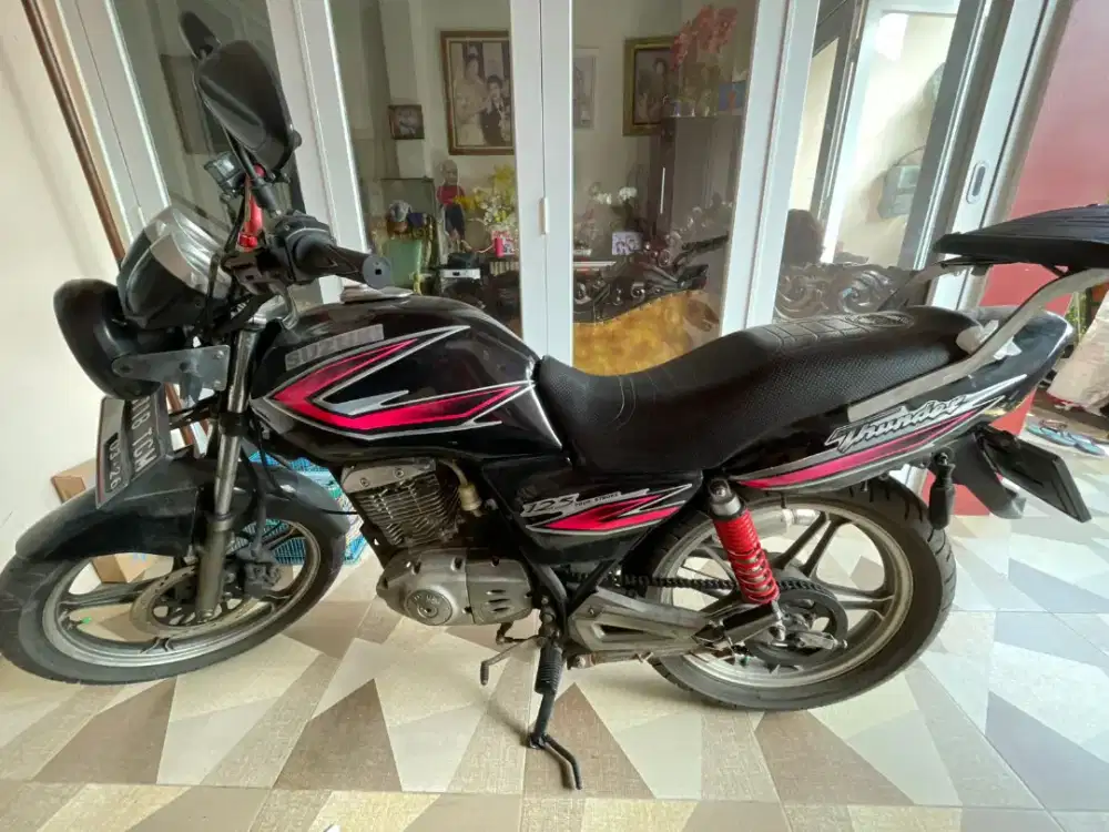 Di jual suzuki thunder 2006,ss lengkap...msh gress