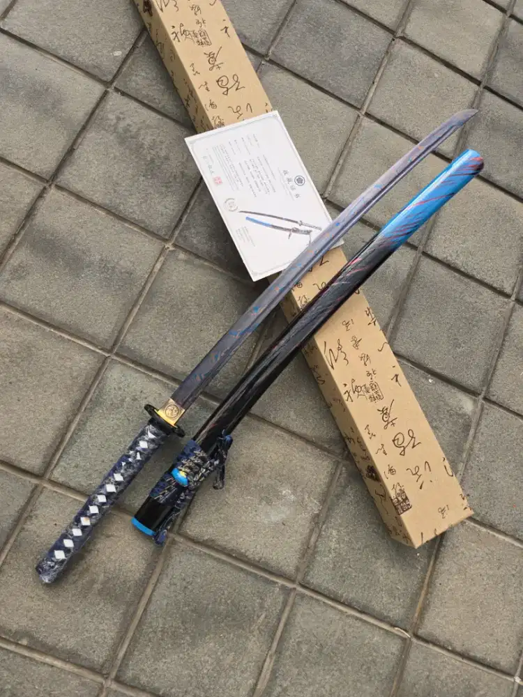 Pedang samurai katana Kousouga red blue blade shinken sword