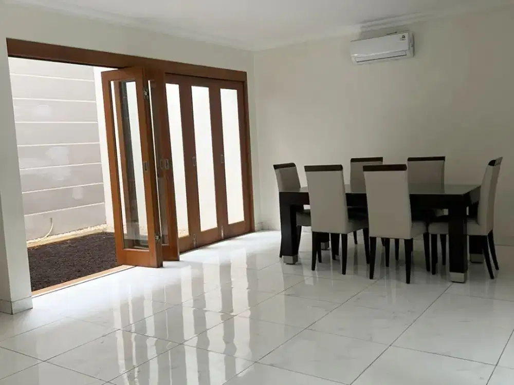 Nice and Cozy House Located in the Prime Area of Pondok Indah