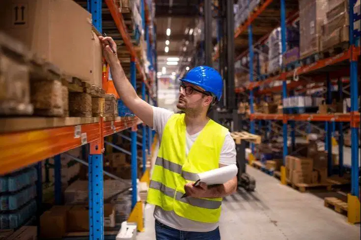 Dibutuhkan Segera Staff