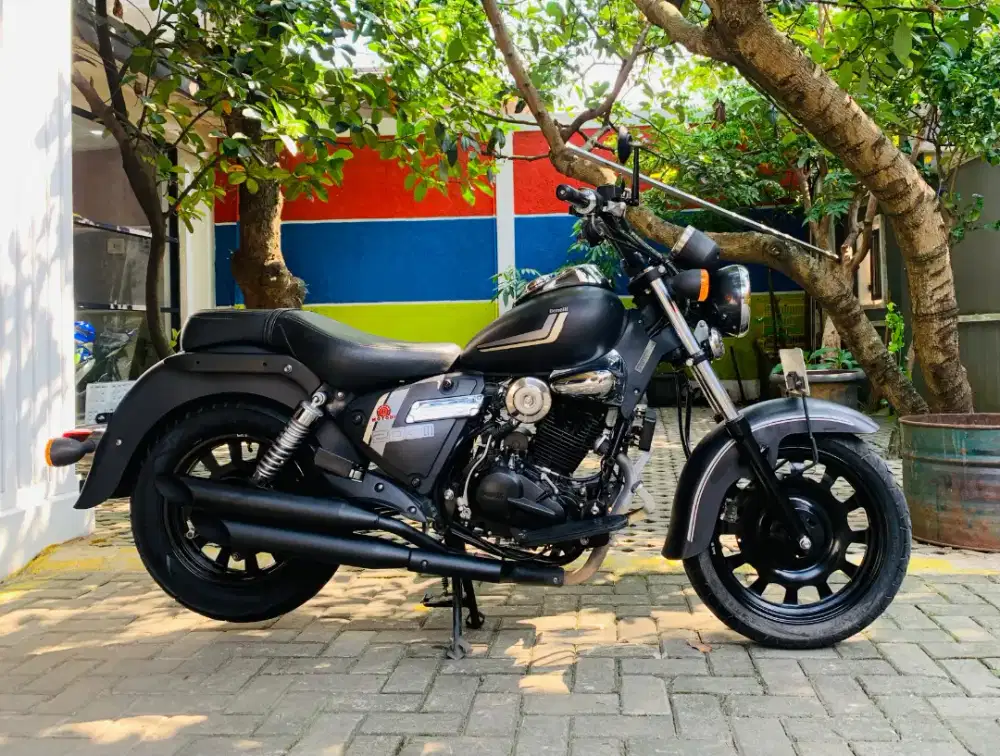 Benelli motobi 200 efi