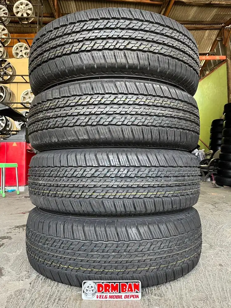 4ban copotan ukuran 265/70/16 merek bridgestone kondisi 99% thn 2025