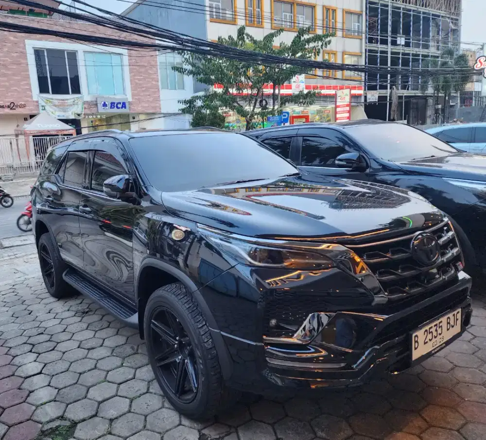 Fortuner GR Sport 2023