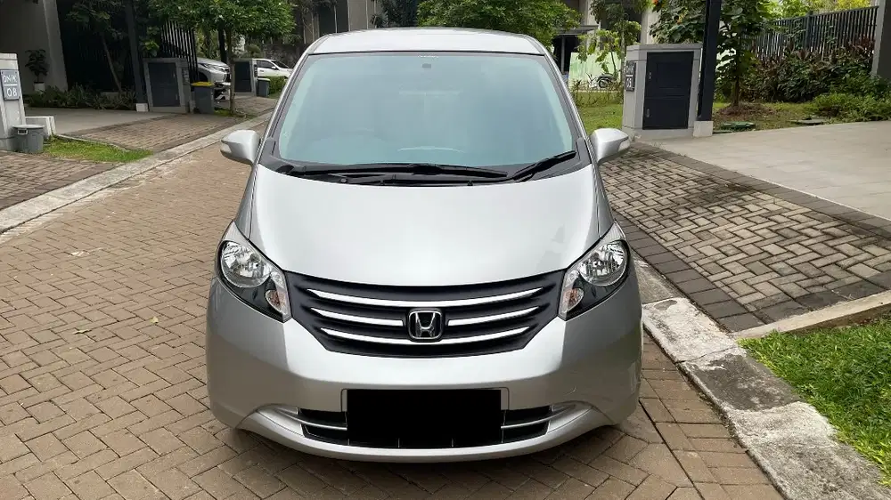 (Low Km50ribu)(CASH)HONDA FREED PSD 1.5 E AT Matic Tahun 2012