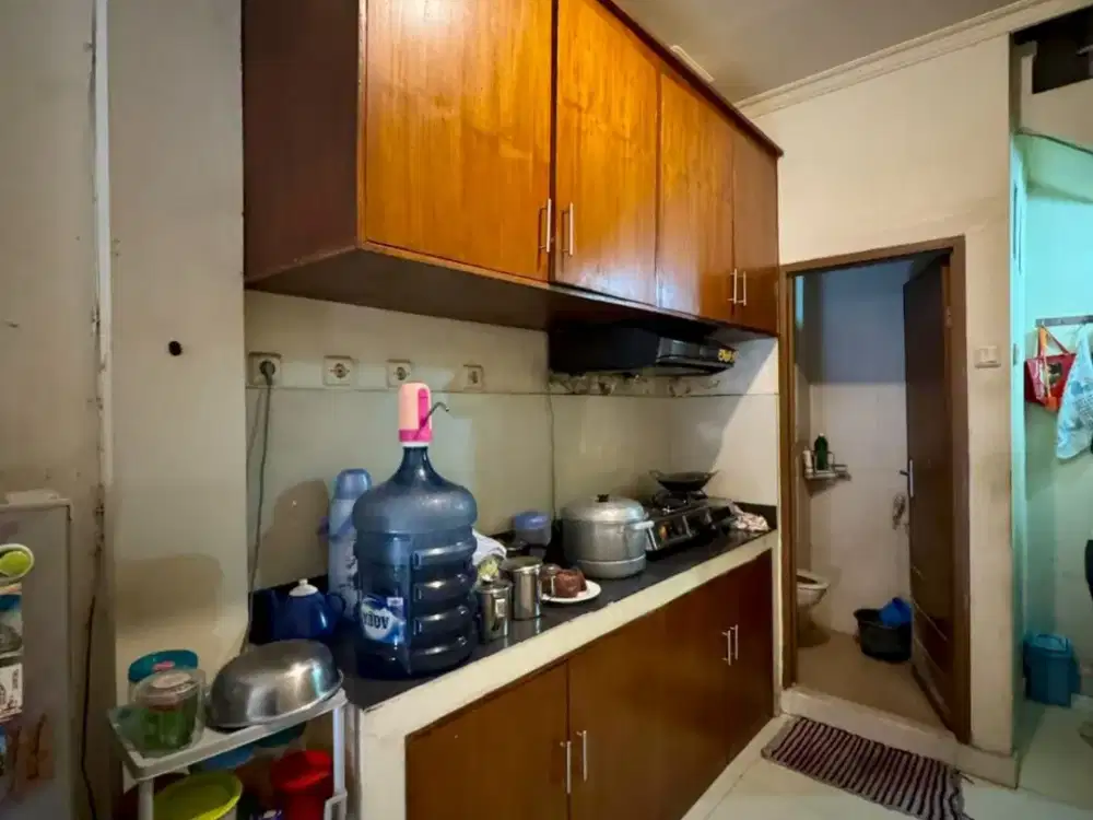 Dijual Rumah Dua Lantai Harga Bagus di Cawang