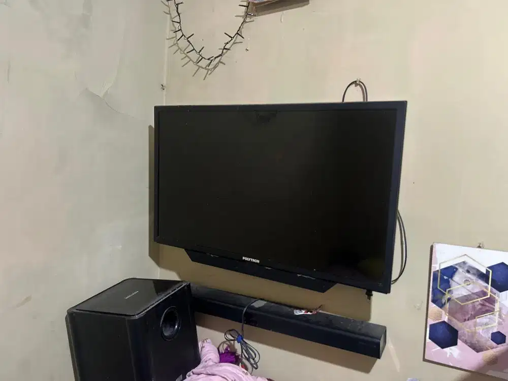 Tv led polytron 32inch