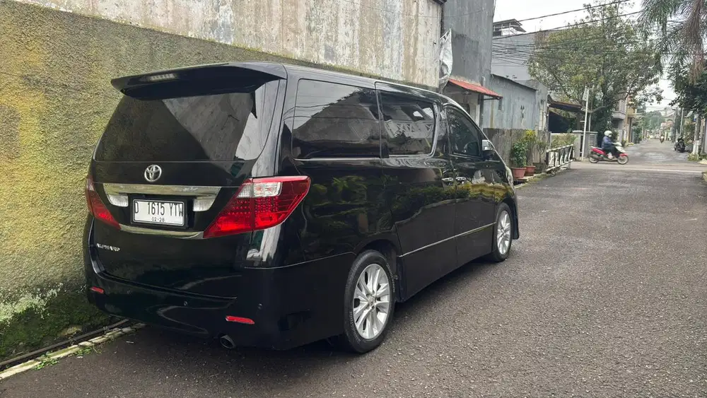 Toyota Alphard 2009 Bensin
