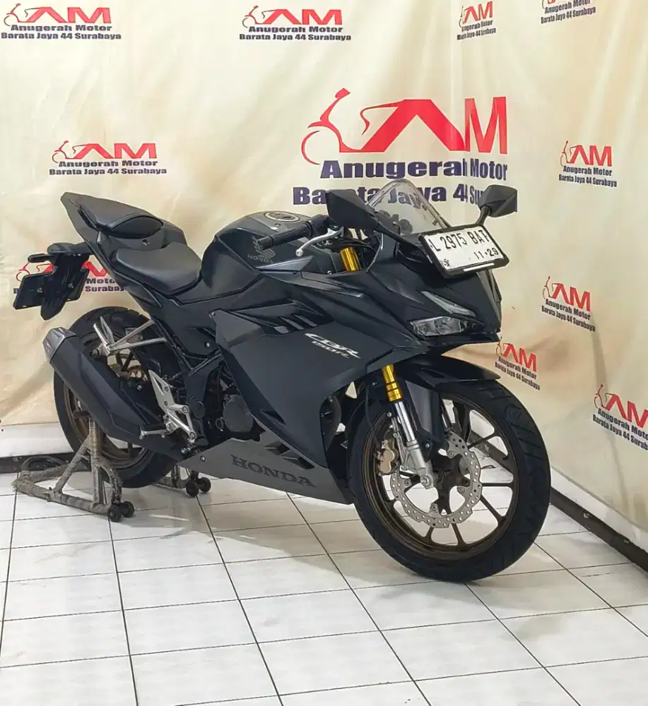 Siap pakai Km 3 Ribu Honda New CBR 150 Tahun 2024 warna Hitam