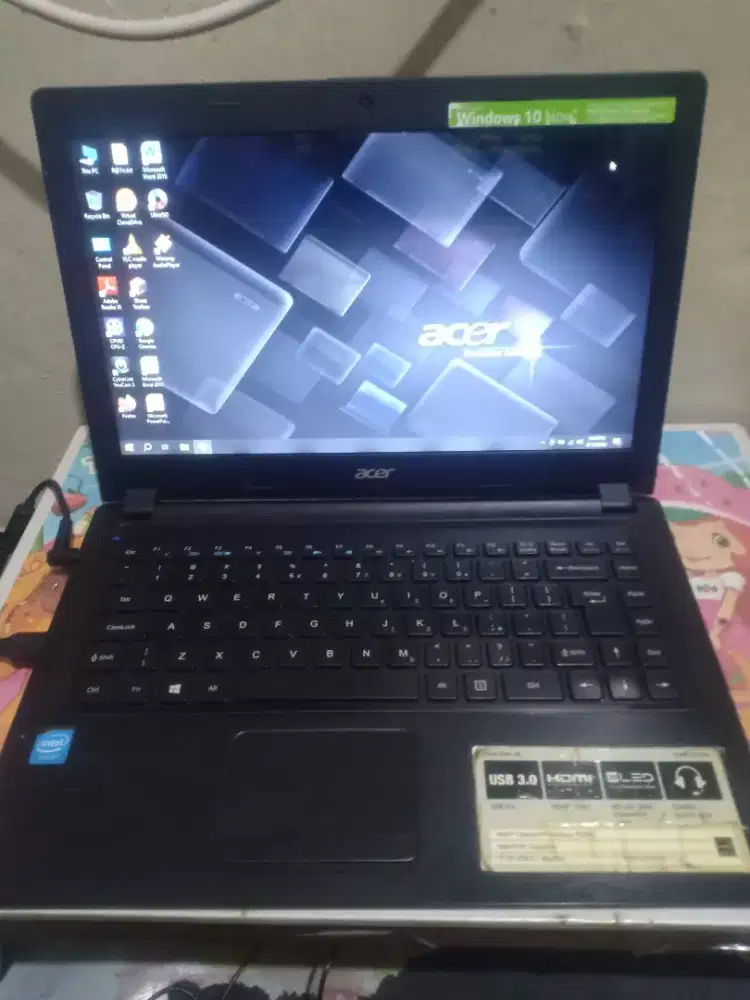 Laptop Slim Acer Z1401 Celeron gen5 Ram 4gb hdd 320gb Minus batre drop
