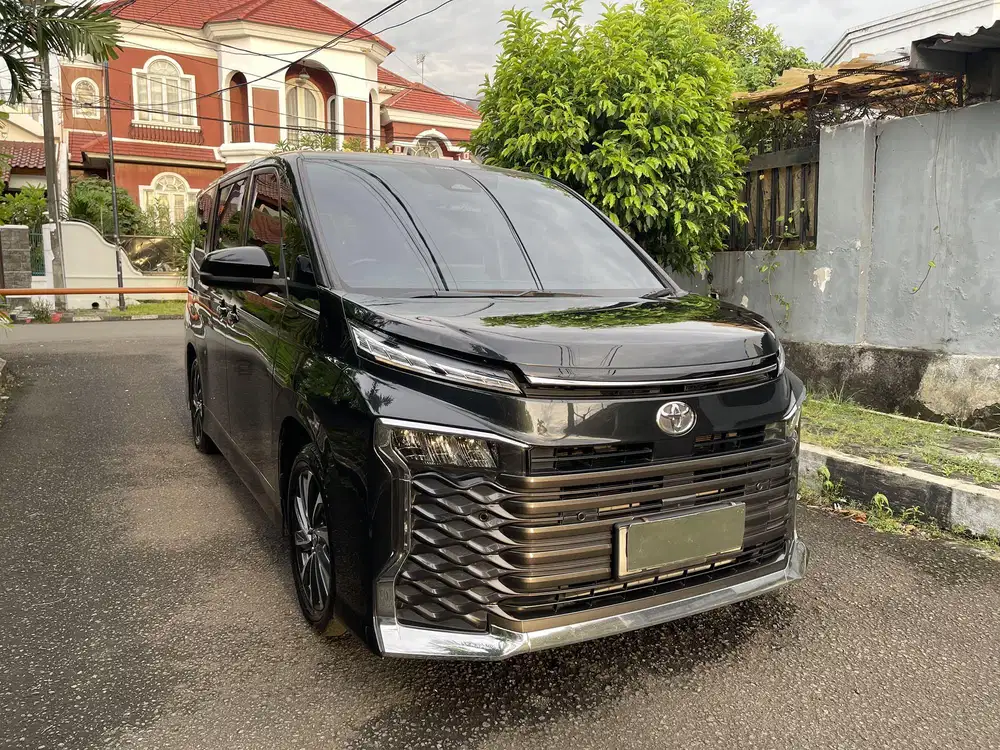 TOYOTA VOXY 2022 TSS