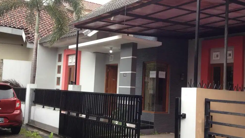 Disewakan Rumah di Jl Kaliurang KM 7. Hubungi WA (081290066619)