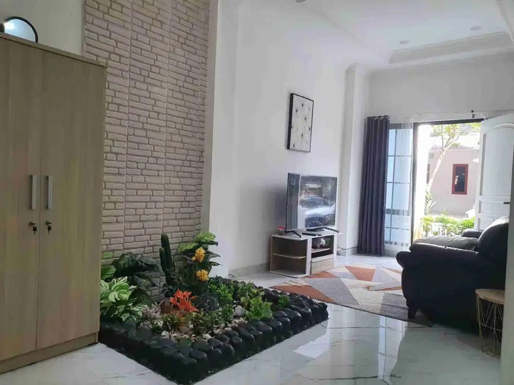 Dijual rumah 3 km tidur 2 lantai