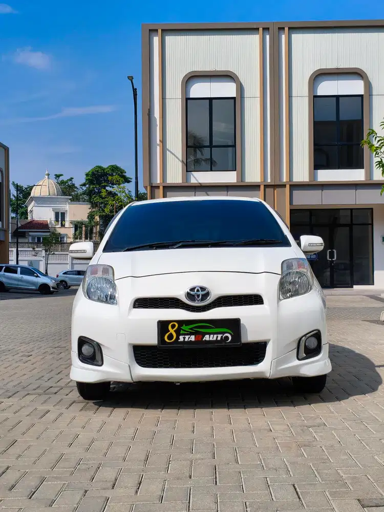 Toyota Yaris E 1.5 Matic AT 2013