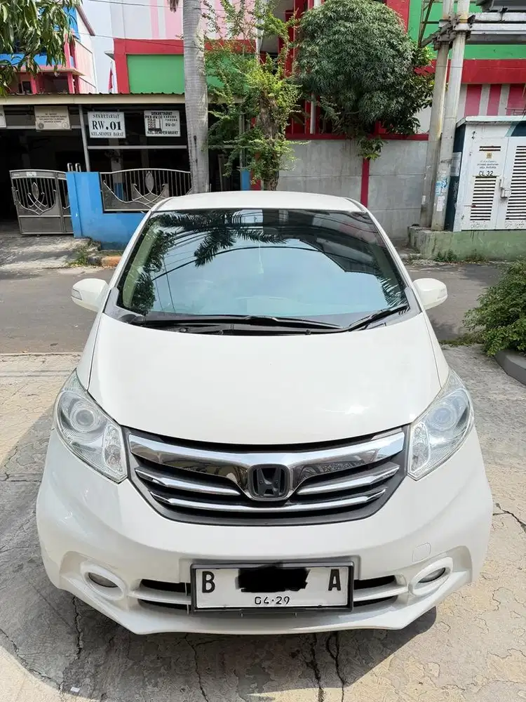 Honda Freed E PSD 2013