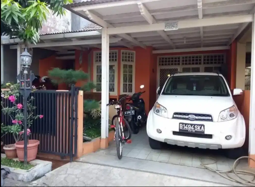 Jual Butuh, Rumah Homy 2 KM dr Pintu Tol