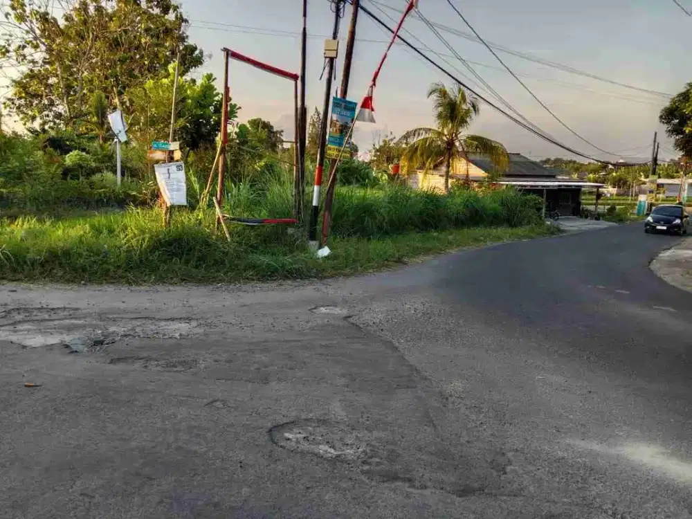 MURAH!! Tanah Bagus Area Maguwoharjo Dekat Jogjabay