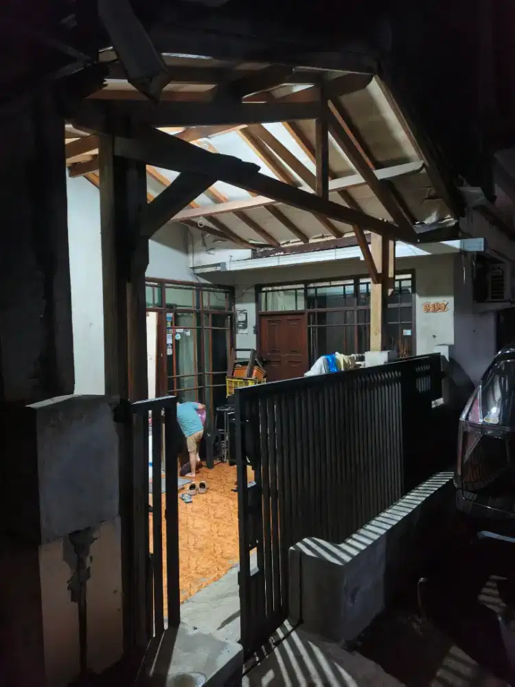 Jual rumah komplek murah