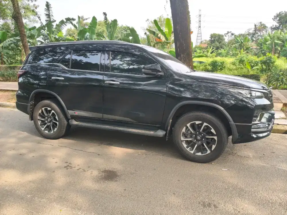 VRZ GR 2.8 termurah tahun 2022
