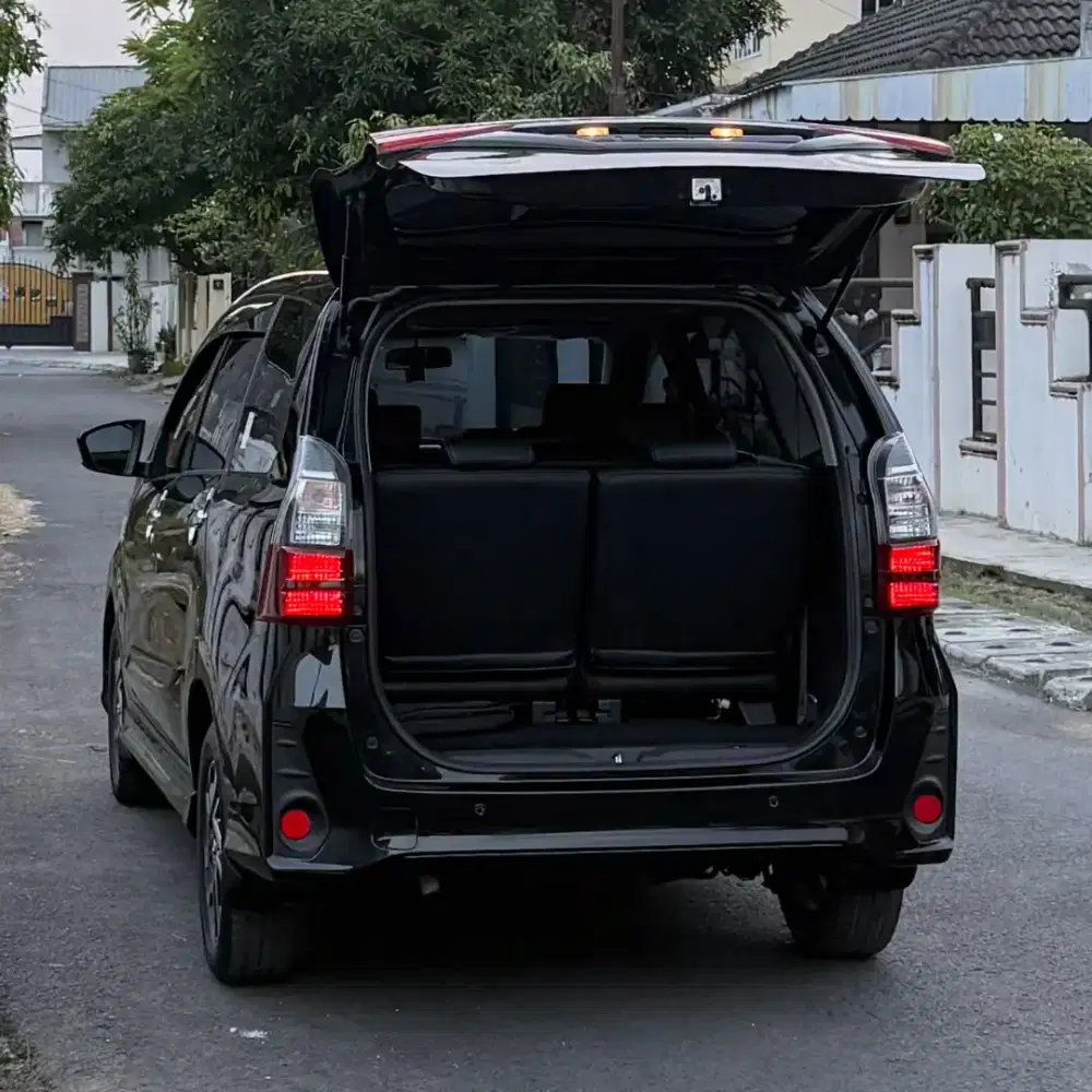 DIJUAL AVANZA VELOZ MATIC 2019, MESIN SEHAT PAJAK PLAT HIDUP