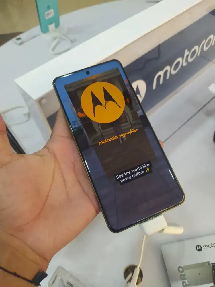 Motorola Signature