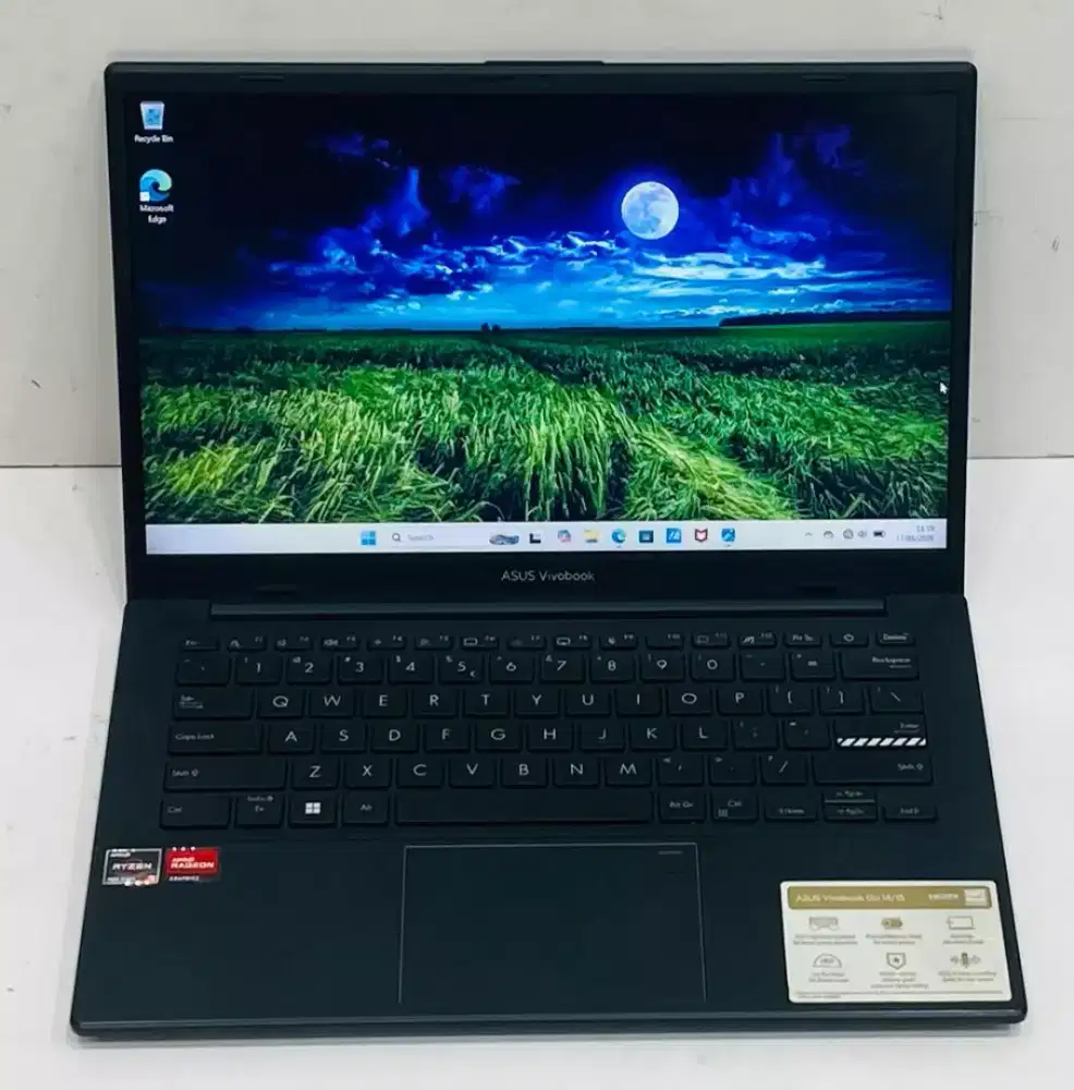 Asus Vivobook Go  14 E1504FA Slim design