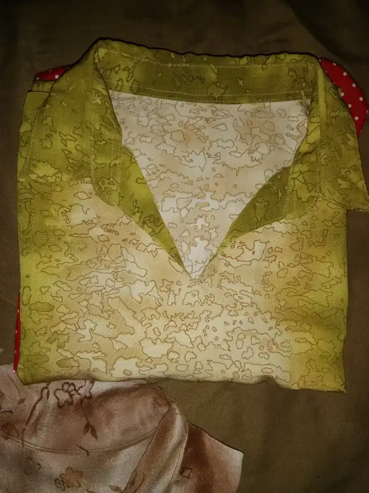 Baju formal ,buat ke kantor juga bisa