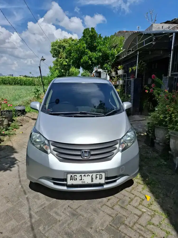 Honda Freed 2010 AG Pare Terawat  an. Sendiri