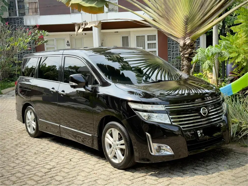 (CASH Like New) Nissan Elgrand HWS 2011 AT. Sangat Terawat