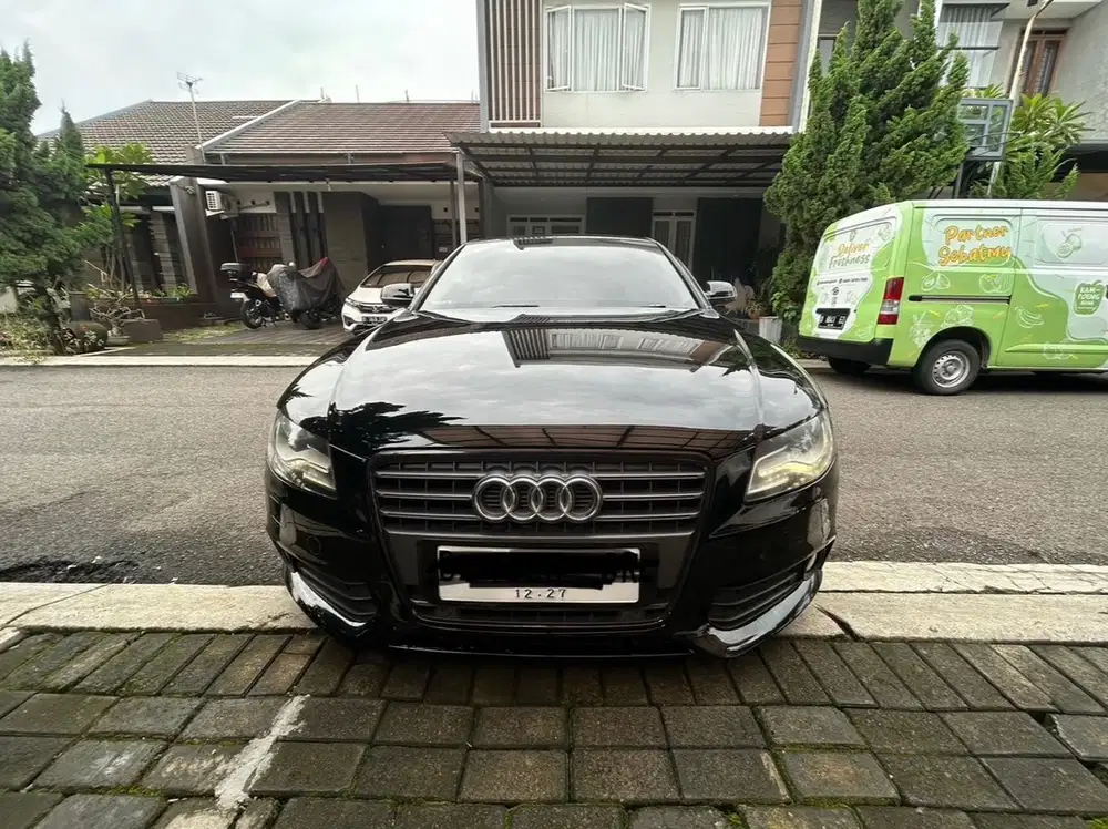 Audi A4 2010 Bensin