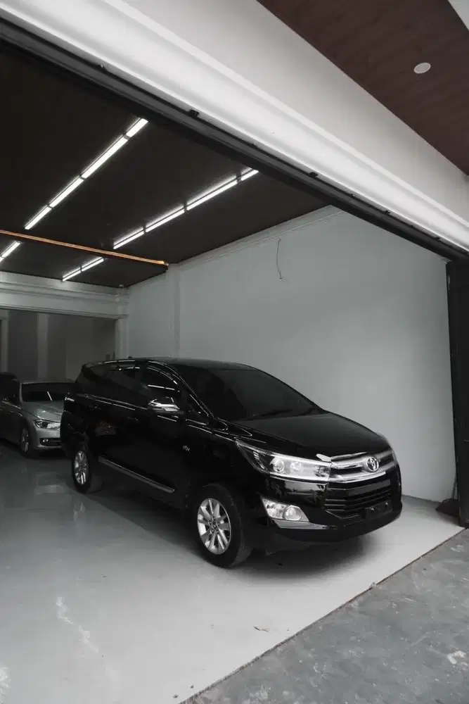 Toyota Kijang Innova Reborn V Luxury 2.0 M/T 2018