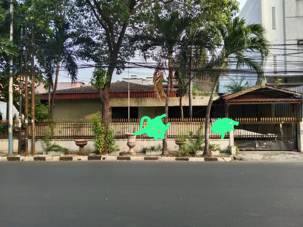 Dijual Rumah Tua Hitung Tanah Di Bawah Harga NJOP, Strategis di Daerah Cempaka Putih Raya Jakarta Pusat