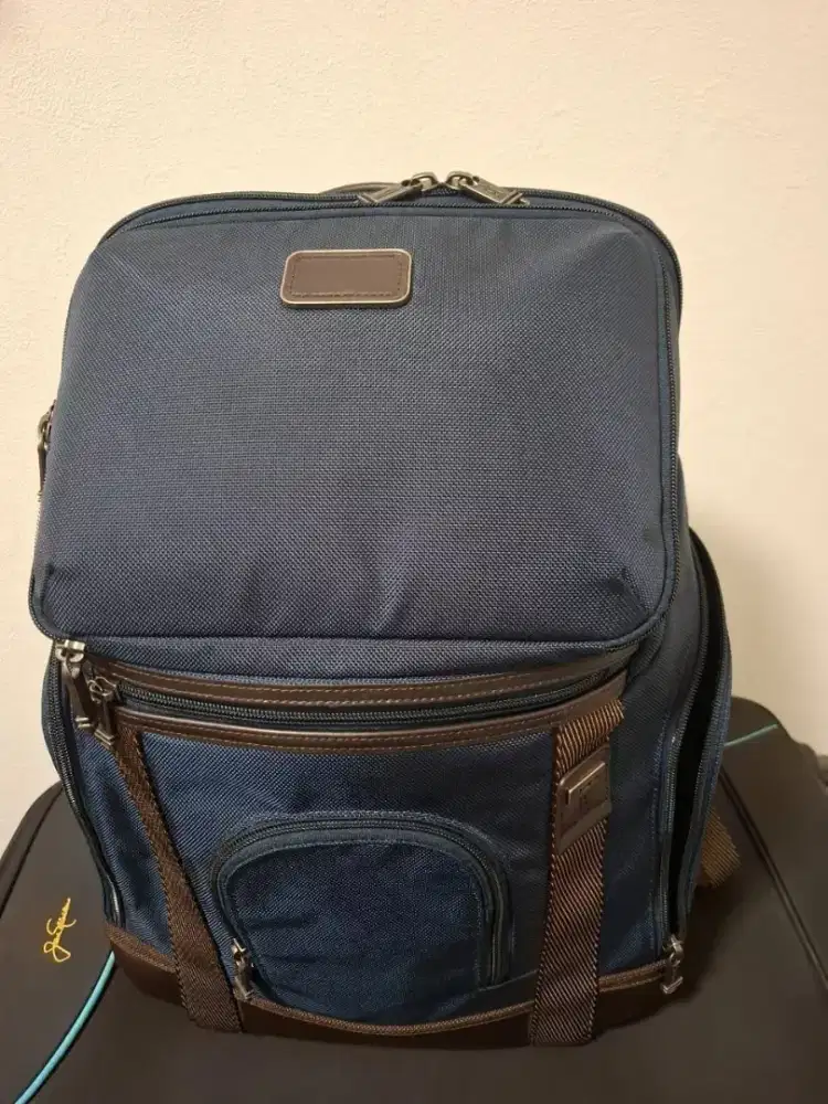 Tumi bag original