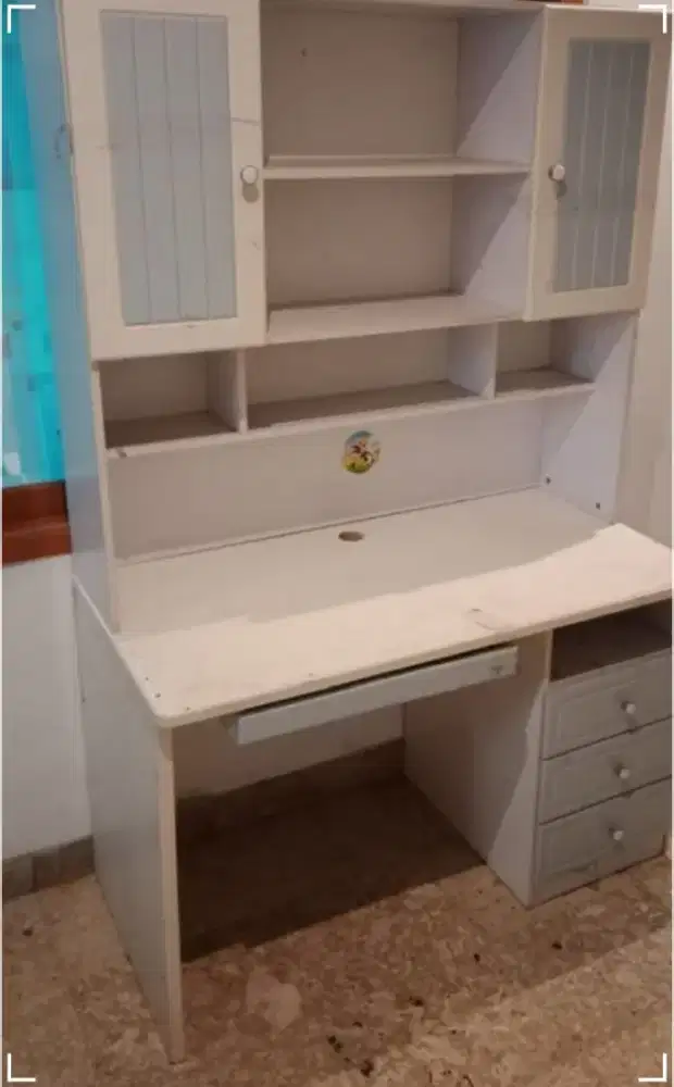 Meja Belajar Set Dengan Rak Buku Atas Anak ( Hutch)
