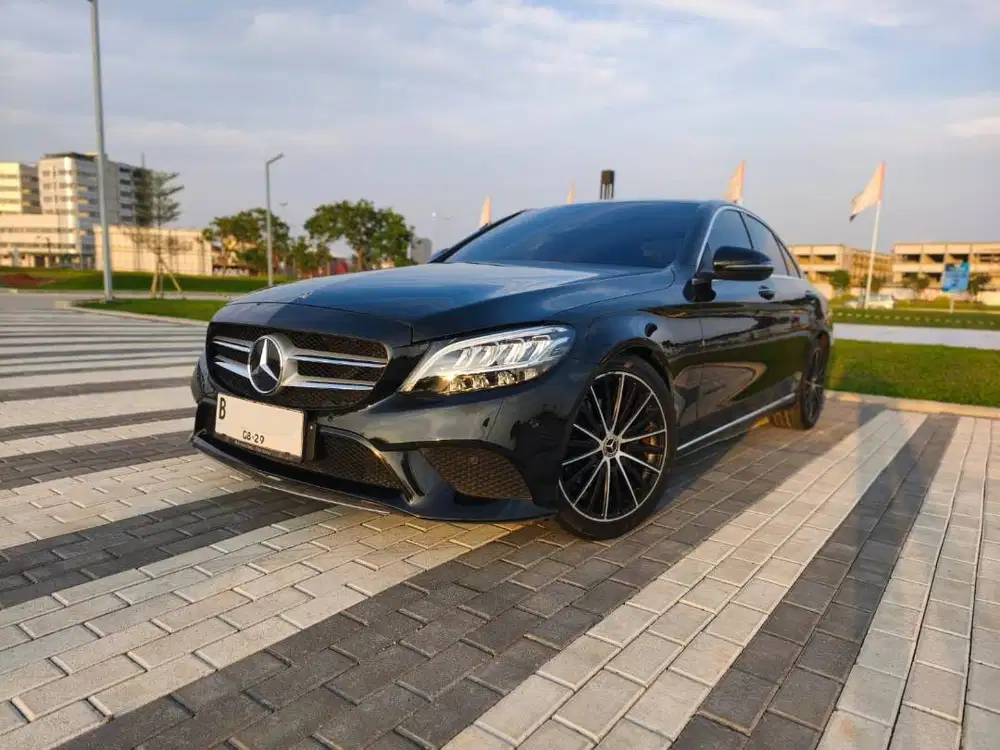 C200 EQ BOOST TGN 1 DARI BARU LOW KM