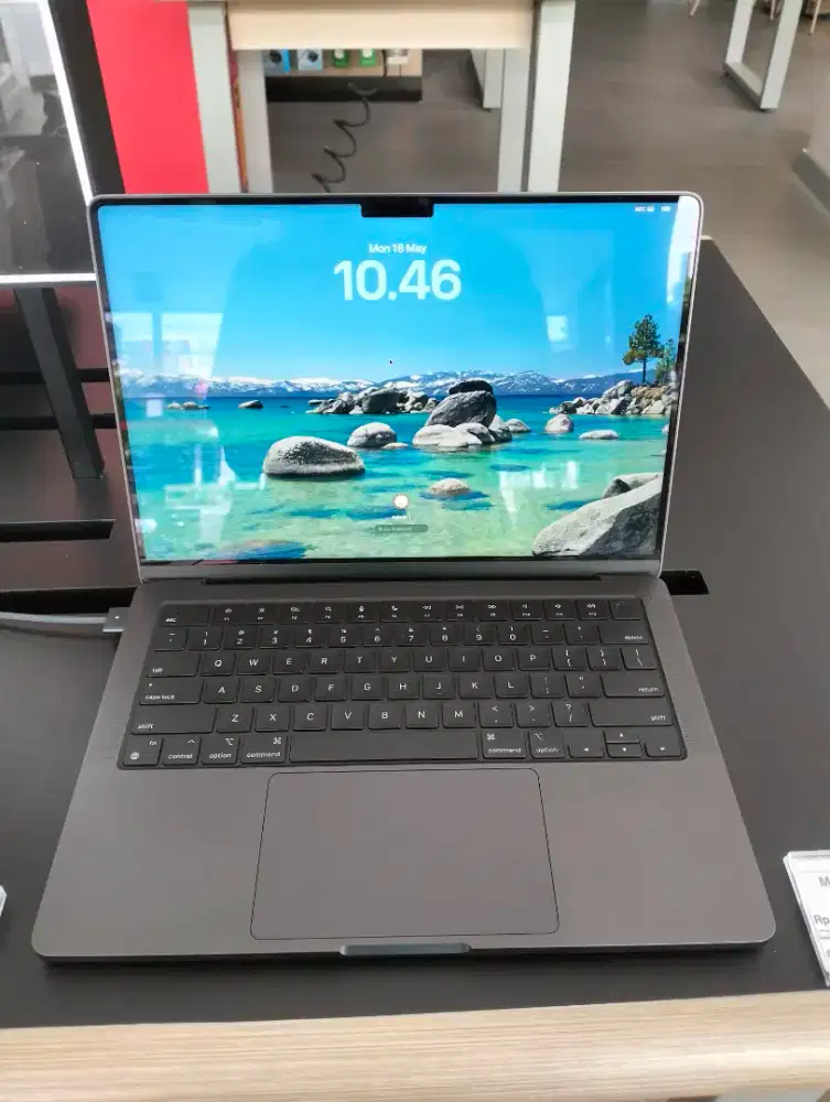 MacBook Pro 14 inci cicilan tanpa Dp Syarat hanya KTP bunga ringan
