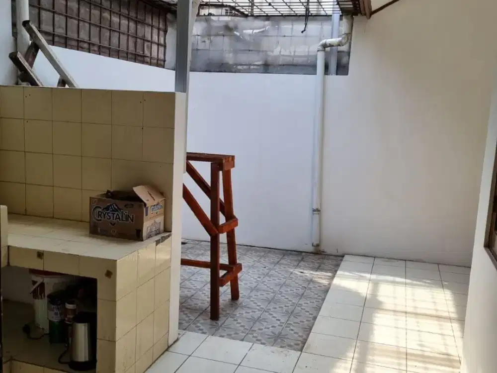 DIJUAL CEPAT  Rumah siap huni di Lippo Utara.