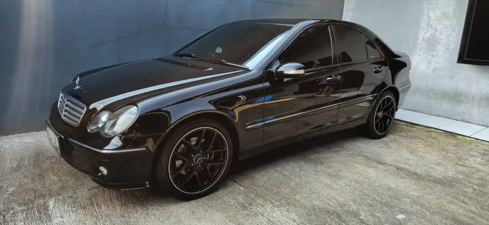 Mercedes-Benz C230 2006 Bensin