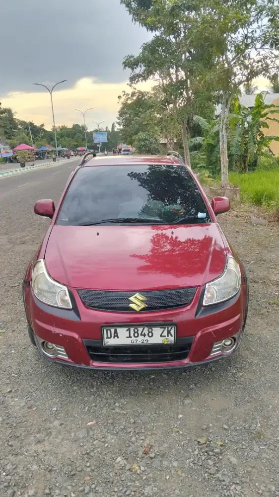 Dijual mobil pribadi Merk Suzuki X-OVER manual 2009