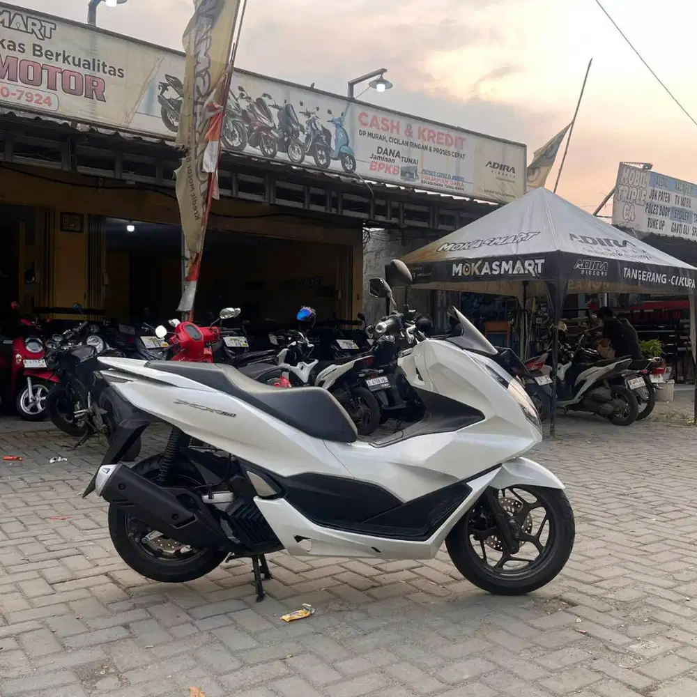 HONDA PCX 160 CBS TAHUN 2023 LIKE NEW