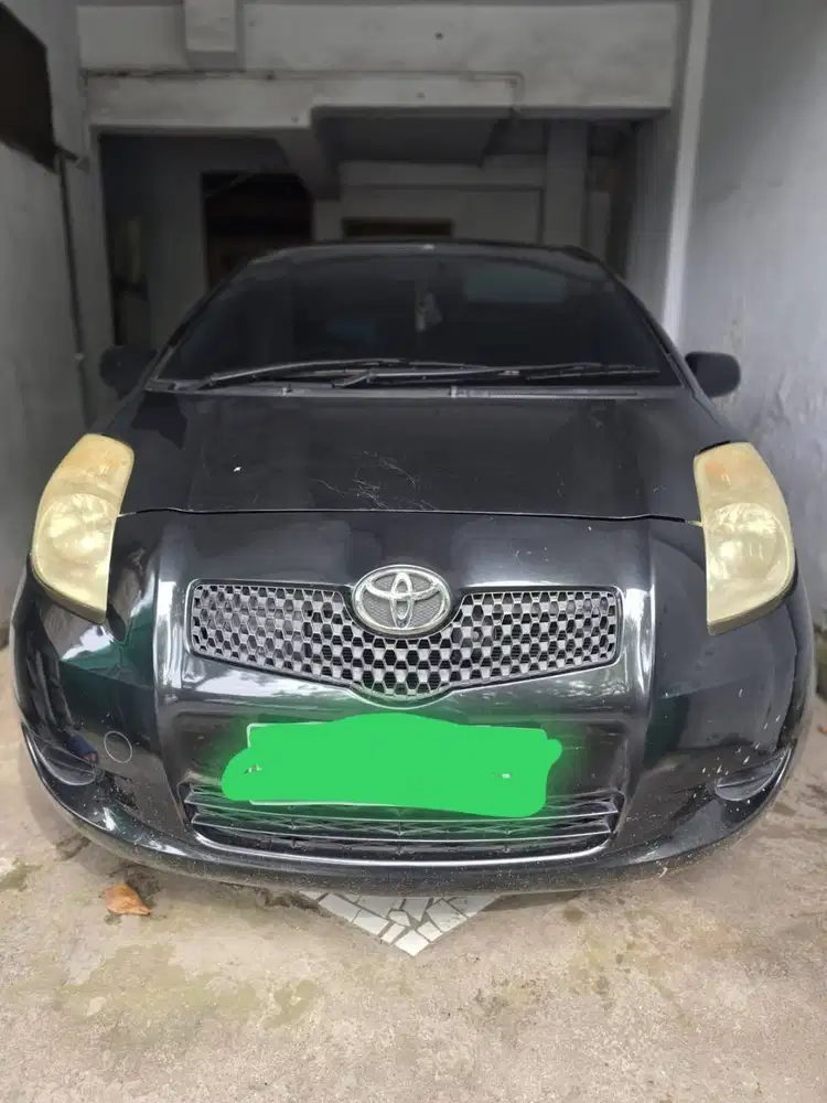 Toyota Yaris Hitam 2007 M/T