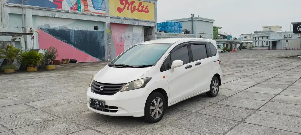 Honda Freed 2011 Bensin