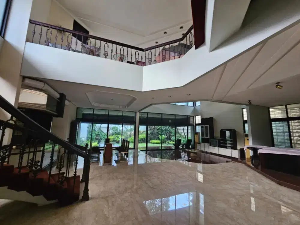 Dijual Rumah Mewah Strategis Ada Halaman Luas Dekat Pondok Indah Mall di Jaksel Lr-17739