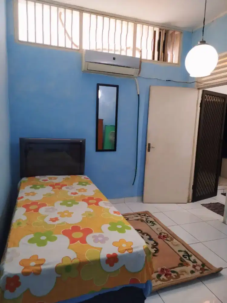 Kosan kelapa gading