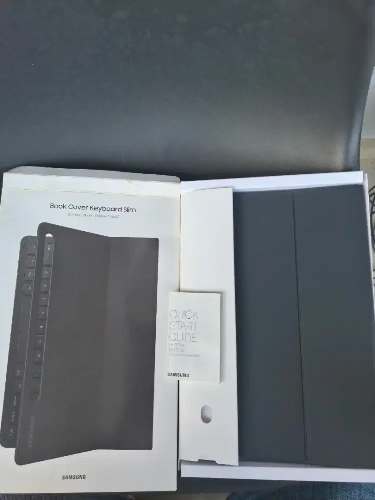 Book Cover Keyboard Galaxy Tab s7/s8